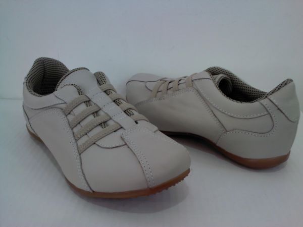 Sapatenis Nude c/ Cadarço Embutido